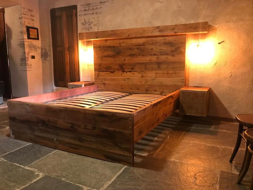 Hotel Ristorante La Font Castelmagno Esterno foto