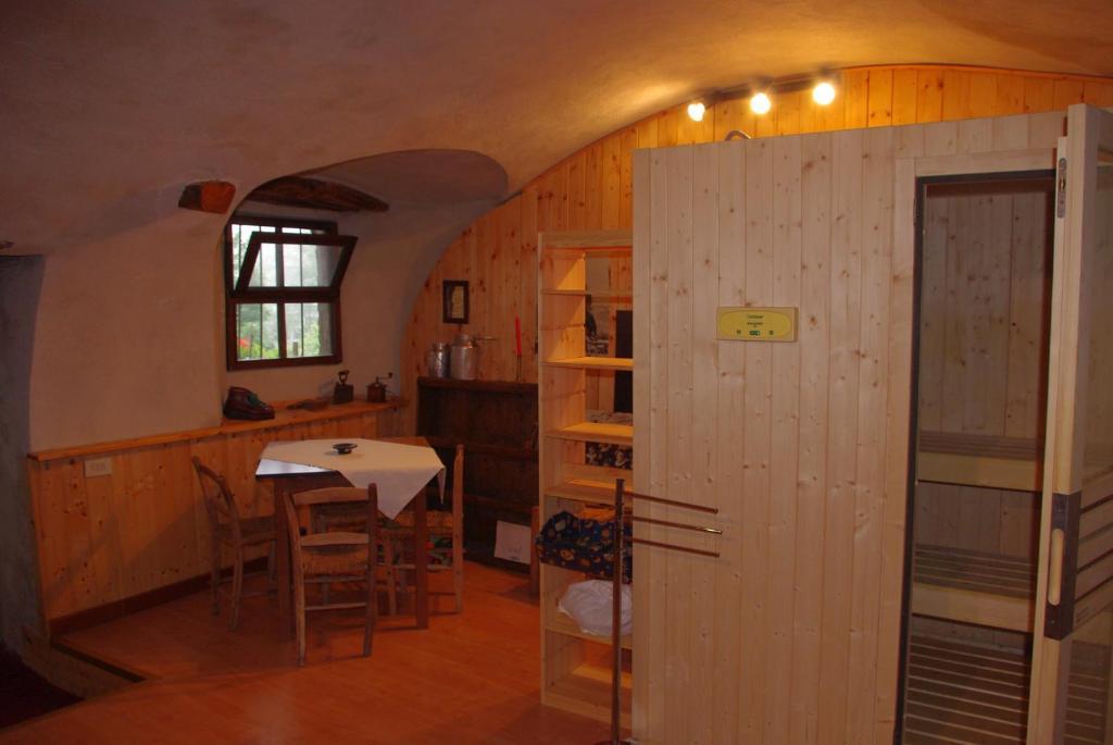 Hotel Ristorante La Font Castelmagno Esterno foto