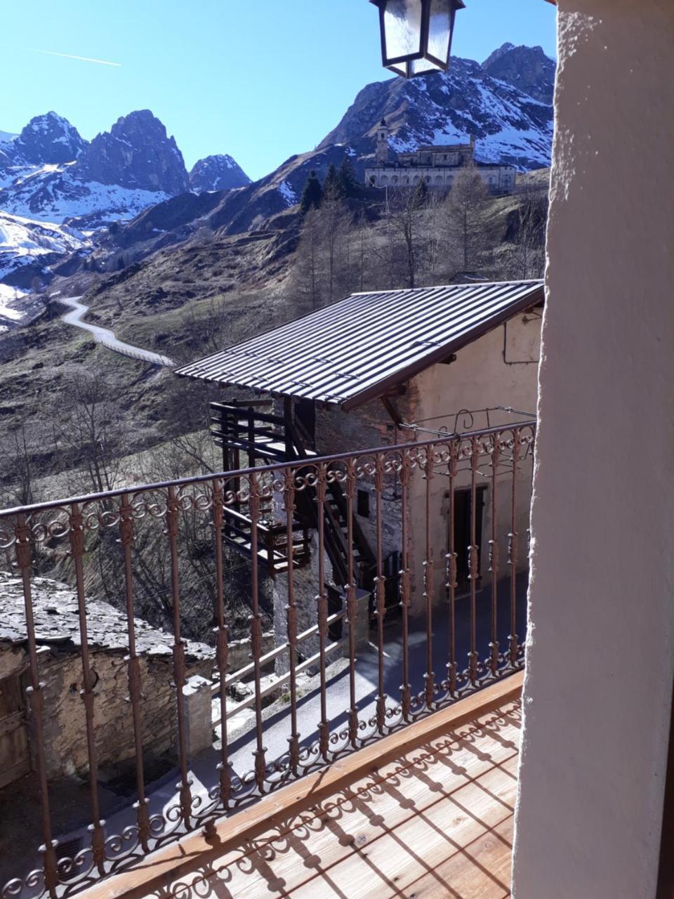 Hotel Ristorante La Font Castelmagno Esterno foto