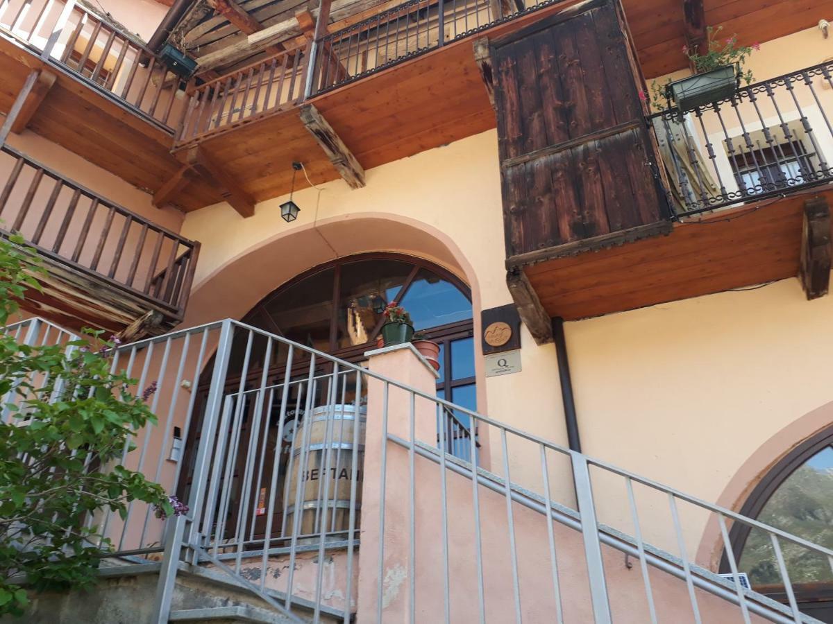 Hotel Ristorante La Font Castelmagno Esterno foto