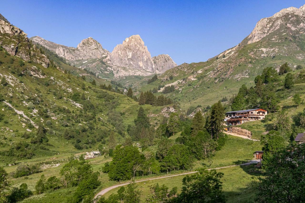 Hotel Ristorante La Font Castelmagno Esterno foto